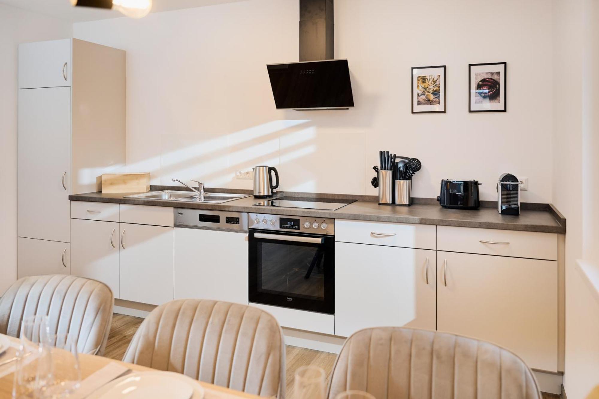 Moderne Apartments Mit Highspeed-Wlan Und Gratis-Tiefgarage Ihr Perfekter Rueckzugsort Nahe Dem Zentrum Und Der Therme I Barrierearm Bad Kissingen Esterno foto